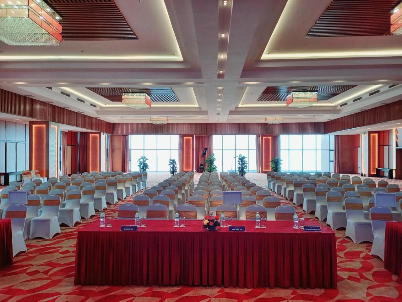Muong Thanh Luxury Nhat Le Hotel Dong Hoi Exterior foto