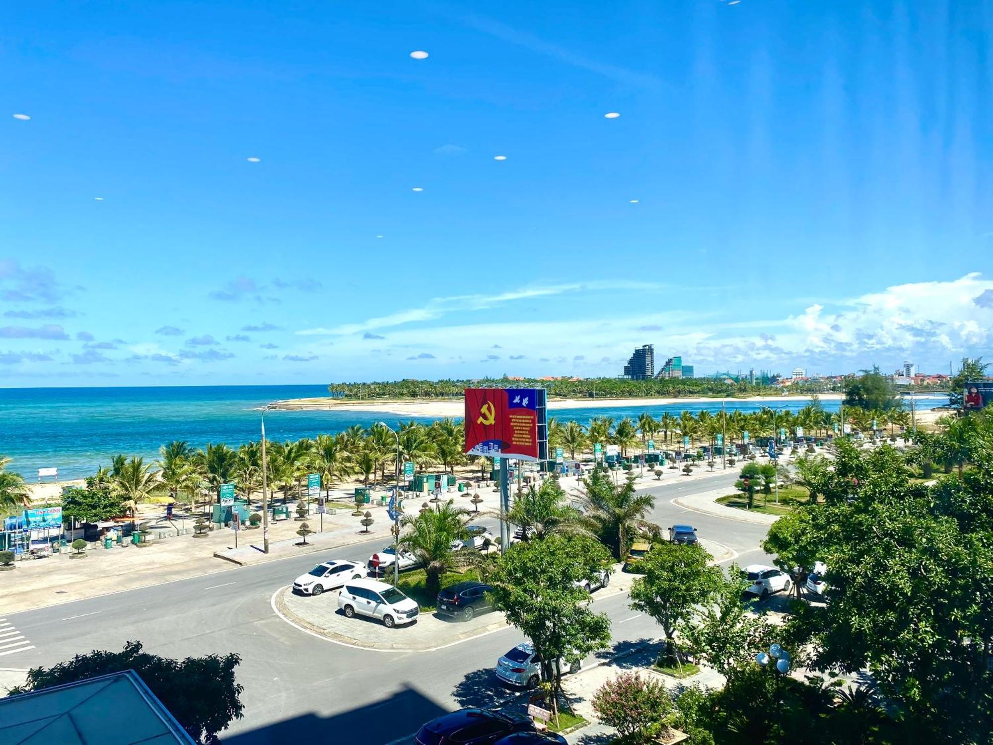 Muong Thanh Luxury Nhat Le Hotel Dong Hoi Exterior foto