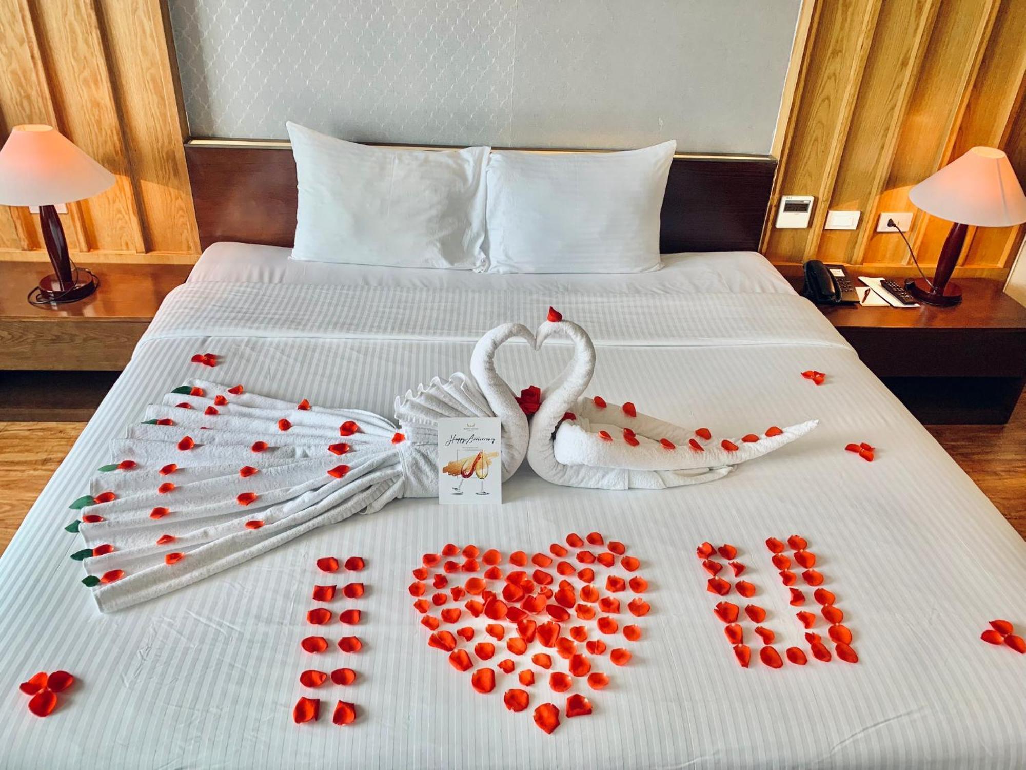 Muong Thanh Luxury Nhat Le Hotel Dong Hoi Exterior foto