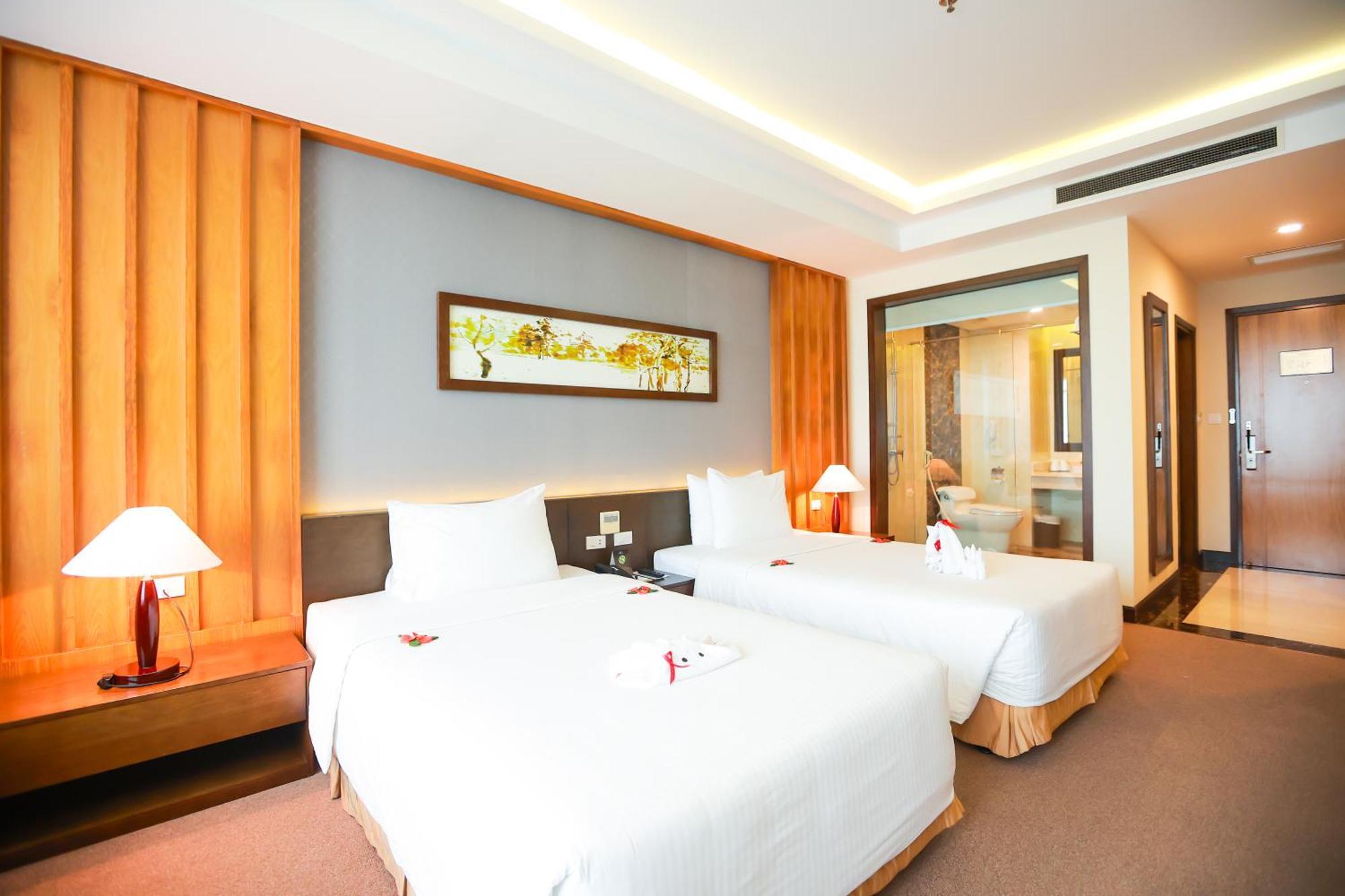 Muong Thanh Luxury Nhat Le Hotel Dong Hoi Exterior foto