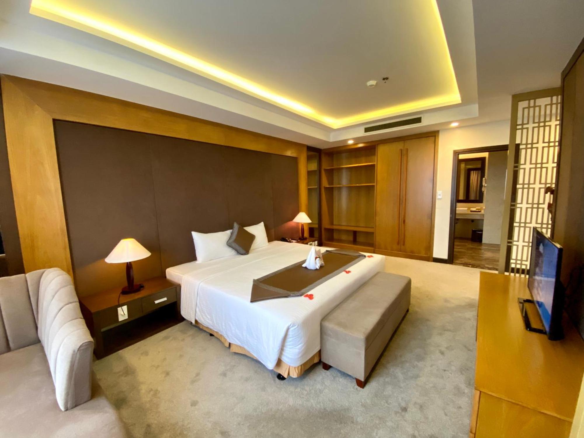 Muong Thanh Luxury Nhat Le Hotel Dong Hoi Exterior foto